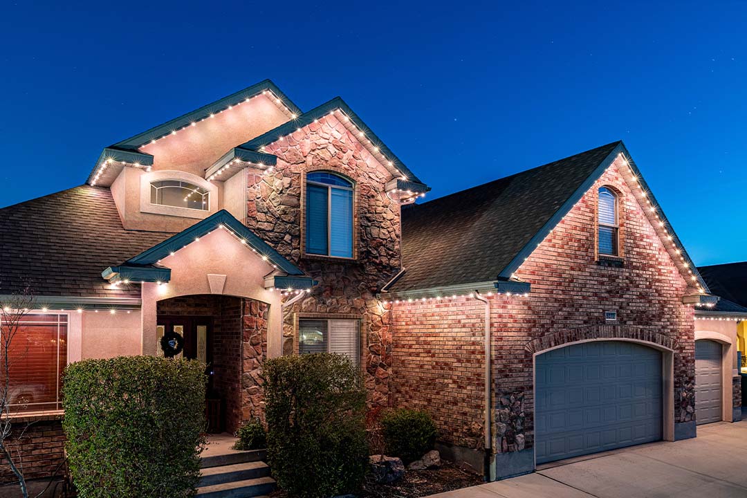 Architectural accent lighting on a modern home